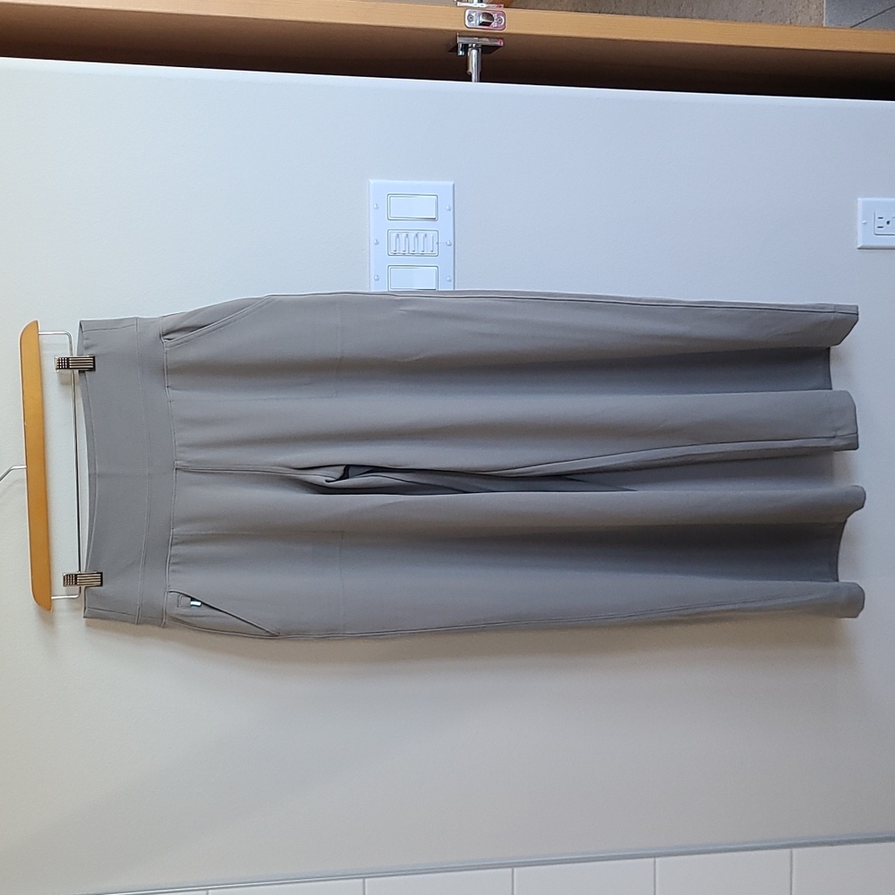 Athleta Venice wide leg pants, taupe, size medium